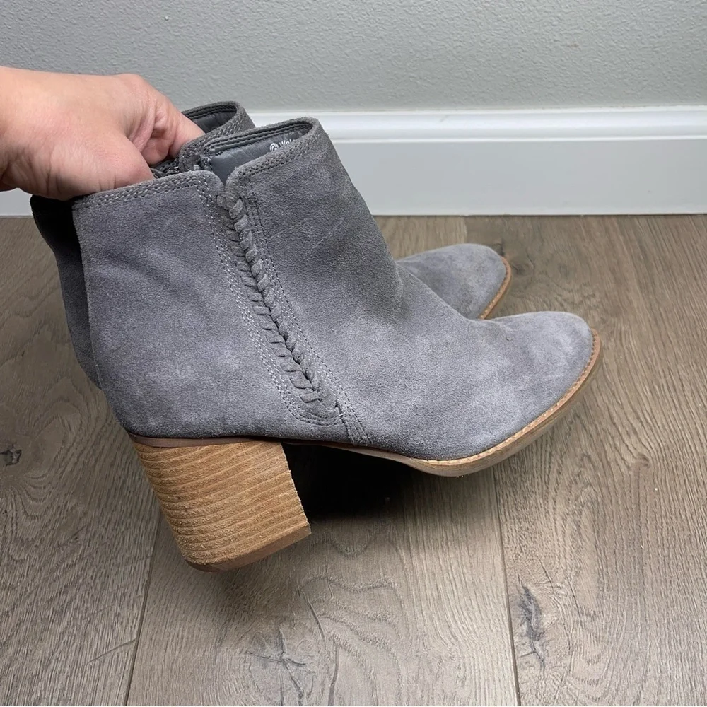 Blondo Nina Gray Suede Ankle Boots Waterproof Block Heel Size 10 Women Side Zip